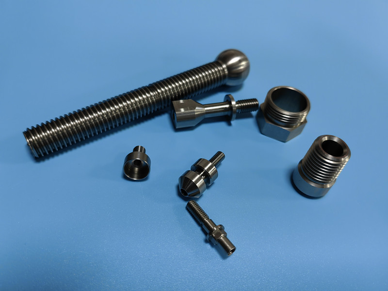 Swiss_machined_pins.jpg Swiss_machined_pins.jpg