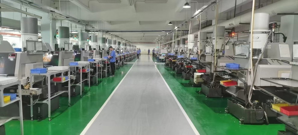 Messing-Drehteilefabrik für Präzisionskomponenten in China Messing-Schraubenmaschinenwerkstatt in China, die präzise gedrehte Metallteile herstellt