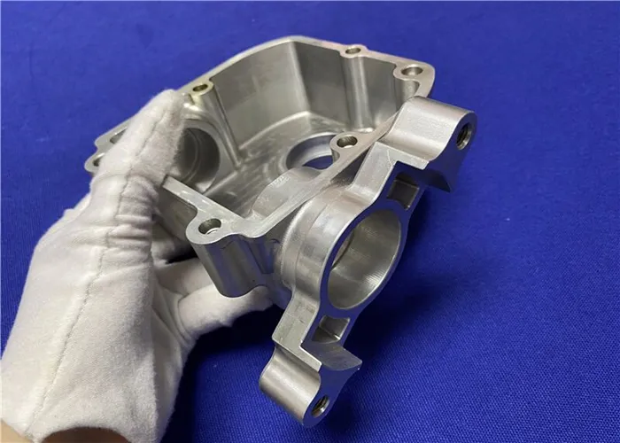 Der vollständige Leitfaden zur Bearbeitung von Aluminiumteilen: CNC, Legierungen & Kosten