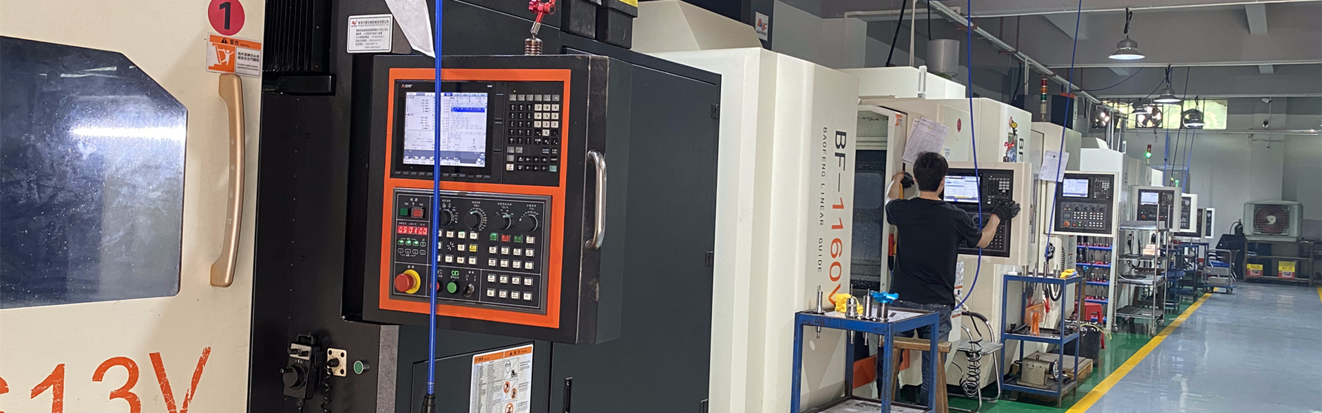 Kundenspezifische CNC-Fräsdienstleistungen für Präzisionsmetallkomponenten Kundenspezifische CNC-Fräsmaschinenwerkstatt, die präzisionsbearbeitete Metallteile herstellt