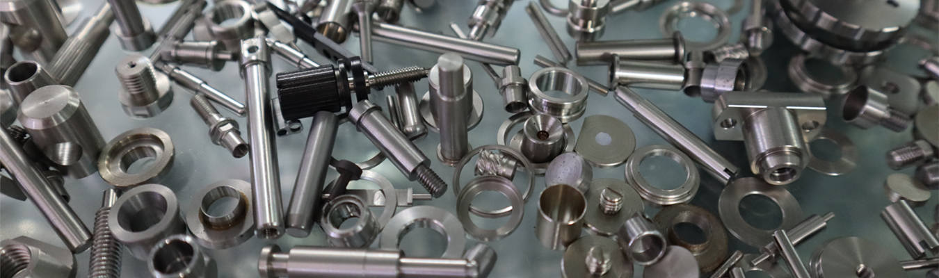Fertigung von Präzisionspassstiften mittels CNC Swiss Drehbearbeitung für industrielle Komponenten mit engen Toleranzen