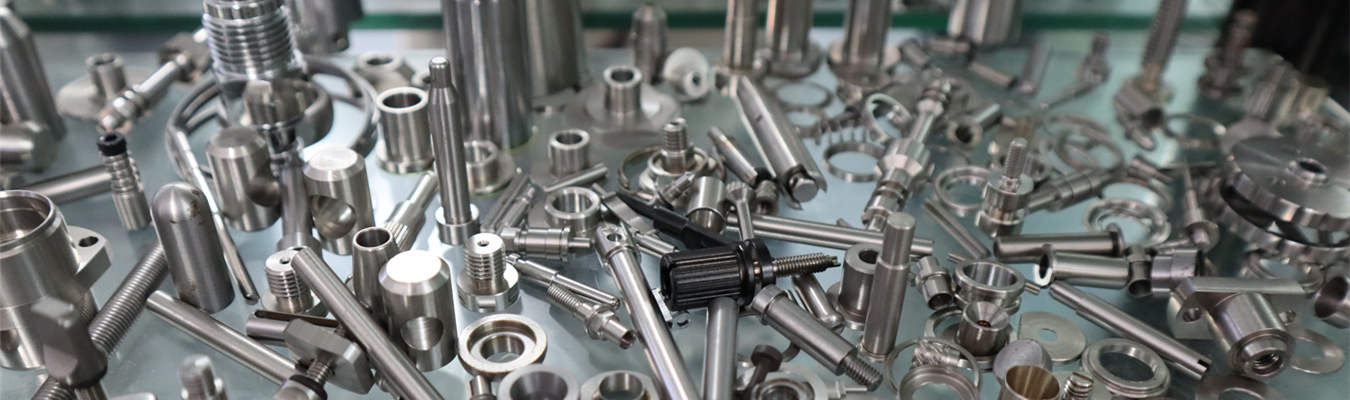 Präzisions-Kunden-Verbindungselement, hergestellt mittels CNC-Schweizer Drehen für enge Toleranzen in industriellen und automobilen Anwendungen