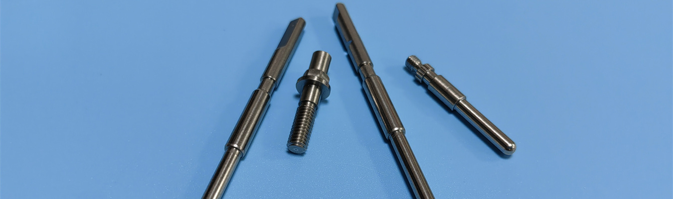 Kundenspezifische Motorwellenfertigung – Präzisions-CNC-Wellenfertigung Kundenspezifische Motorwellenfertigung mittels CNC-Swiss-Machining für hochpräzise Elektromotoren und Industrieanwendungen